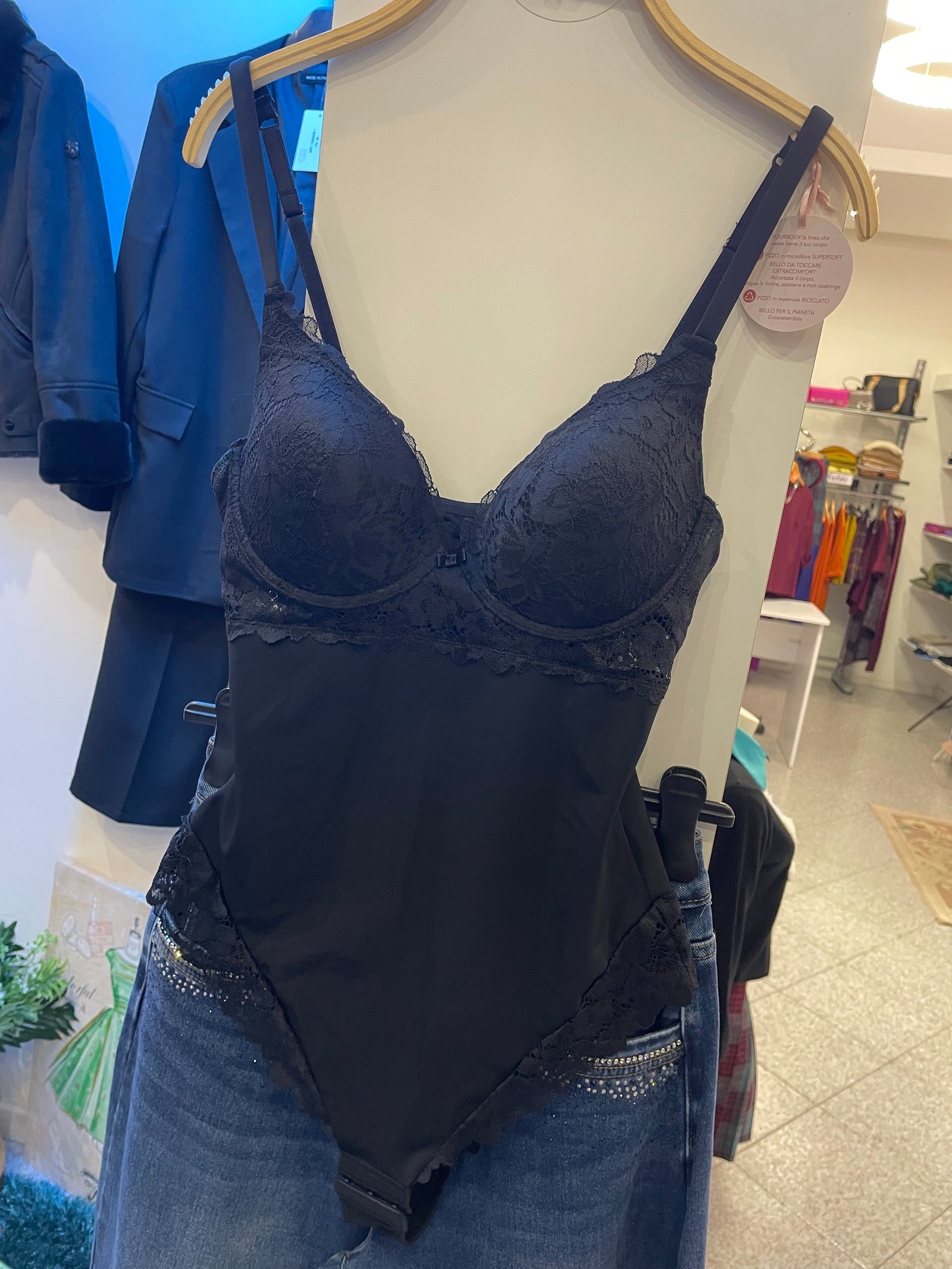 Body Nero Sottogiacca Elegante